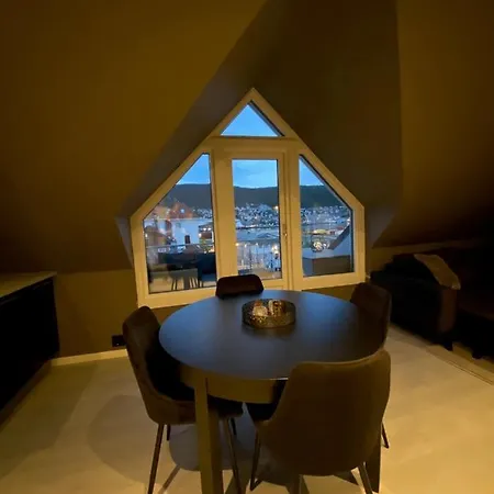 Penthouse With Private Balcony In The City Centre Of * Bergen